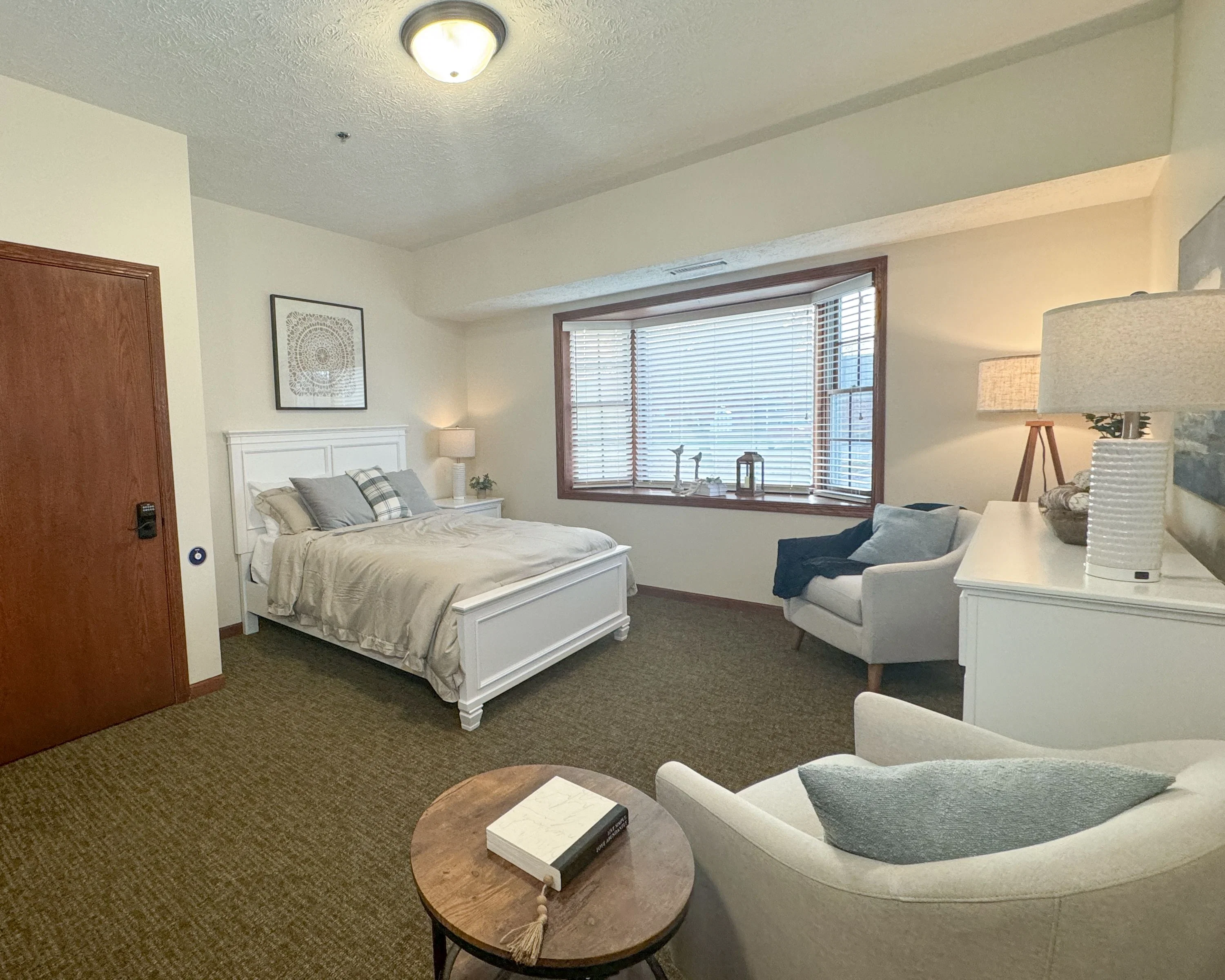 COUNTRYHOUSE – GRAND ISLAND