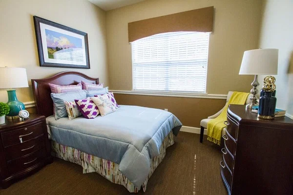 CREEKSIDE ALZHEIMER’S SPECIAL CARE CENTER