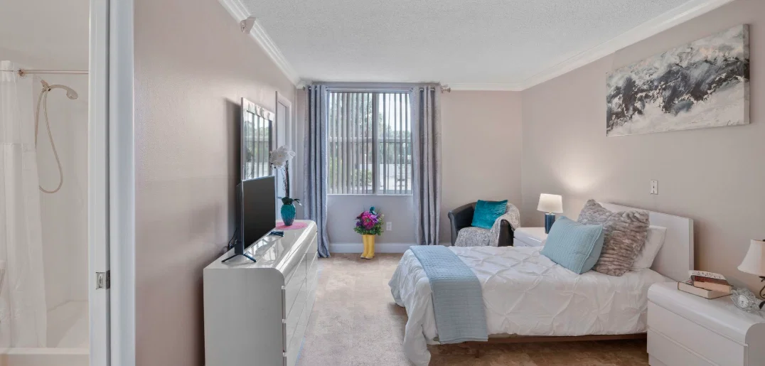 CRESTHAVEN SENIOR LIVING