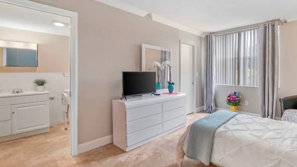 CRESTHAVEN SENIOR LIVING