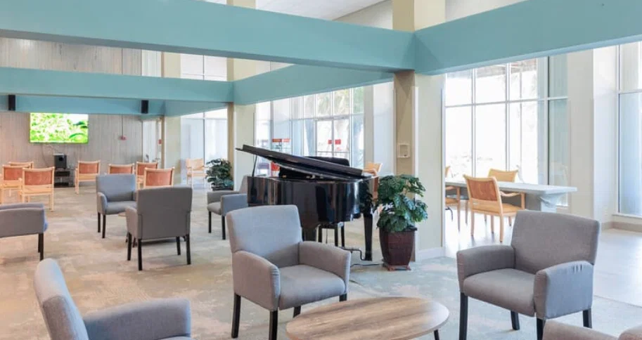 CRESTHAVEN SENIOR LIVING