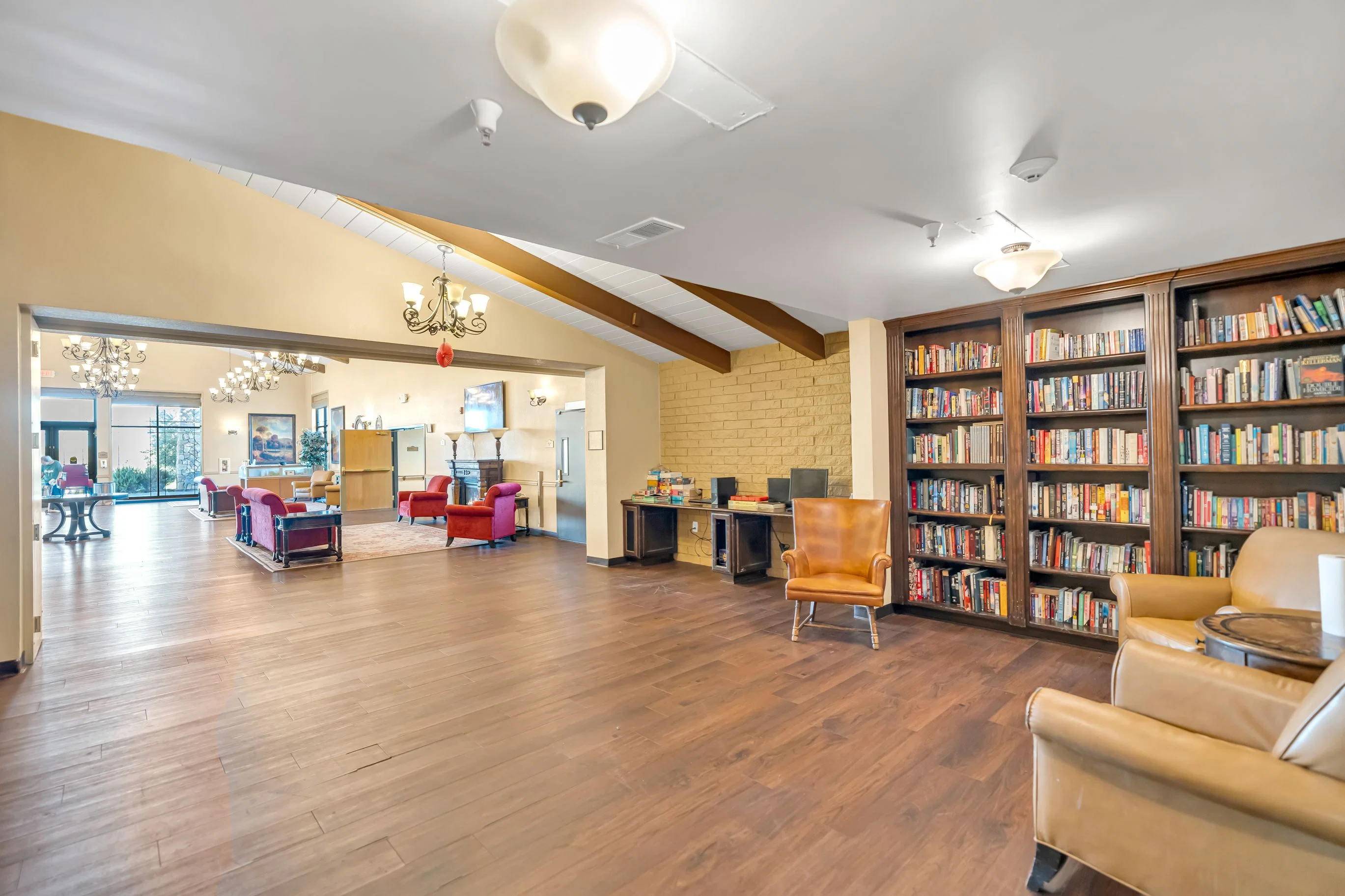 EMERALD OAKS SENIOR COMMUNITY
