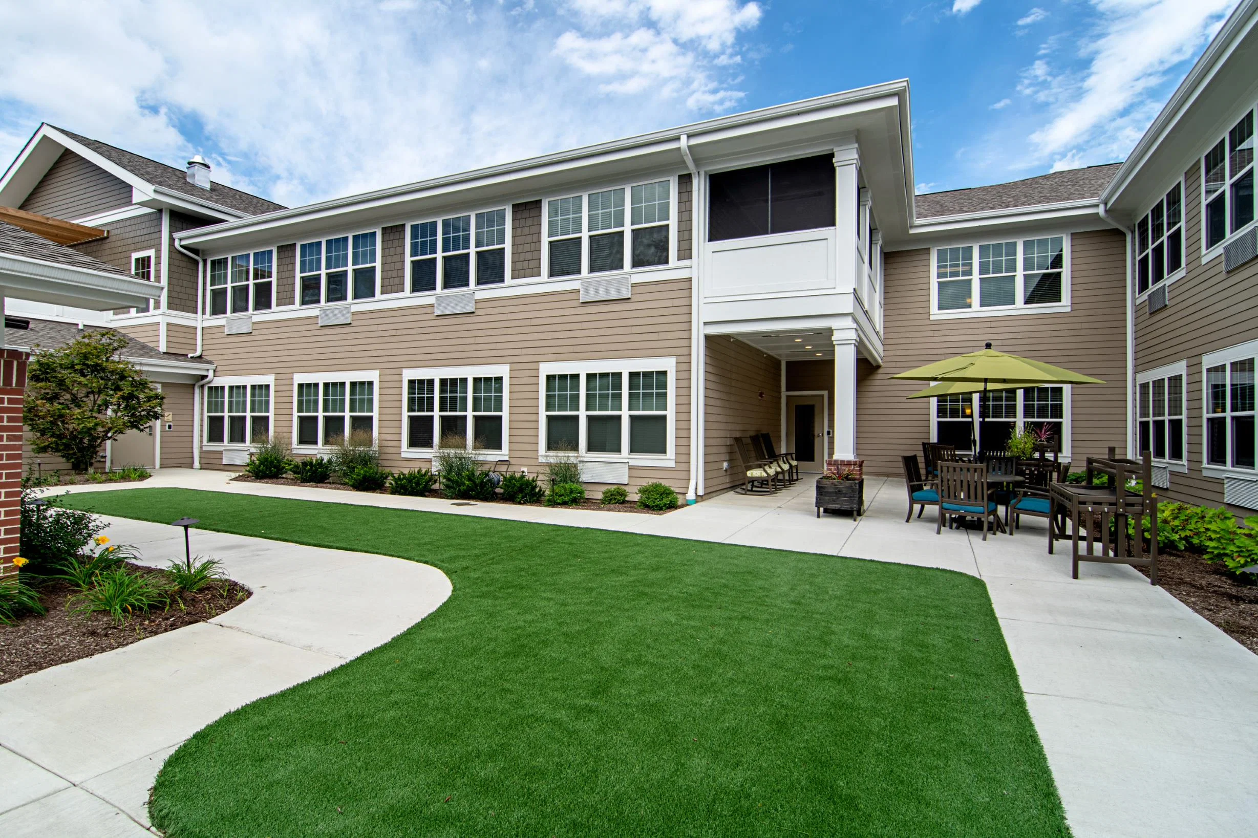 EMERALD PLACE - GLENVIEW, IL
