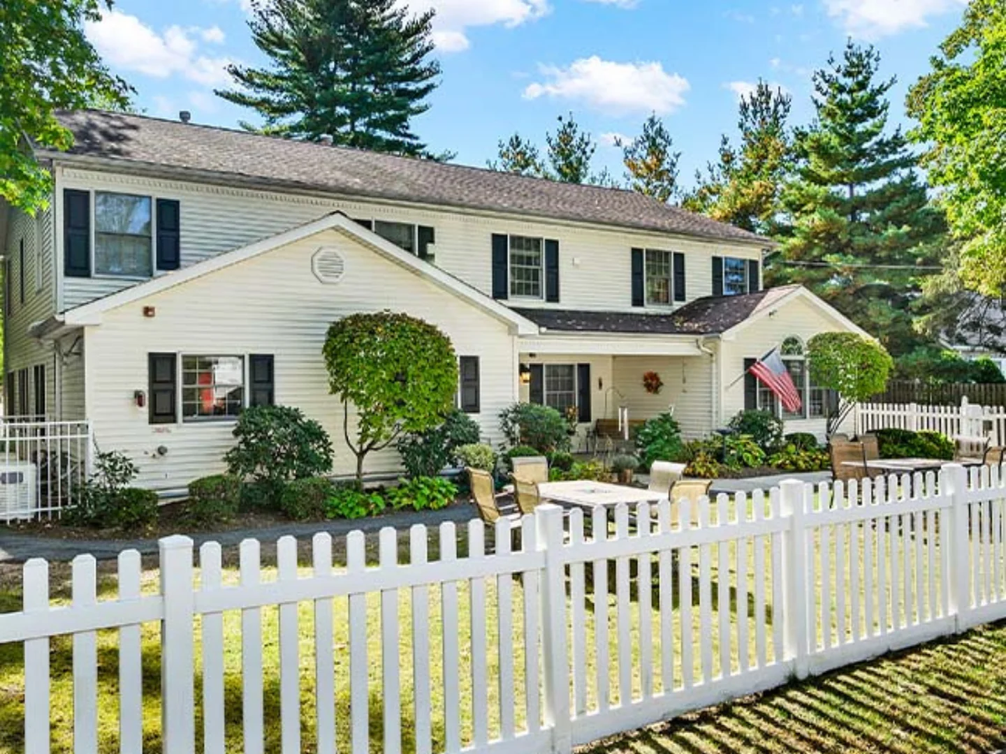 Fox Trail Memory Care Living