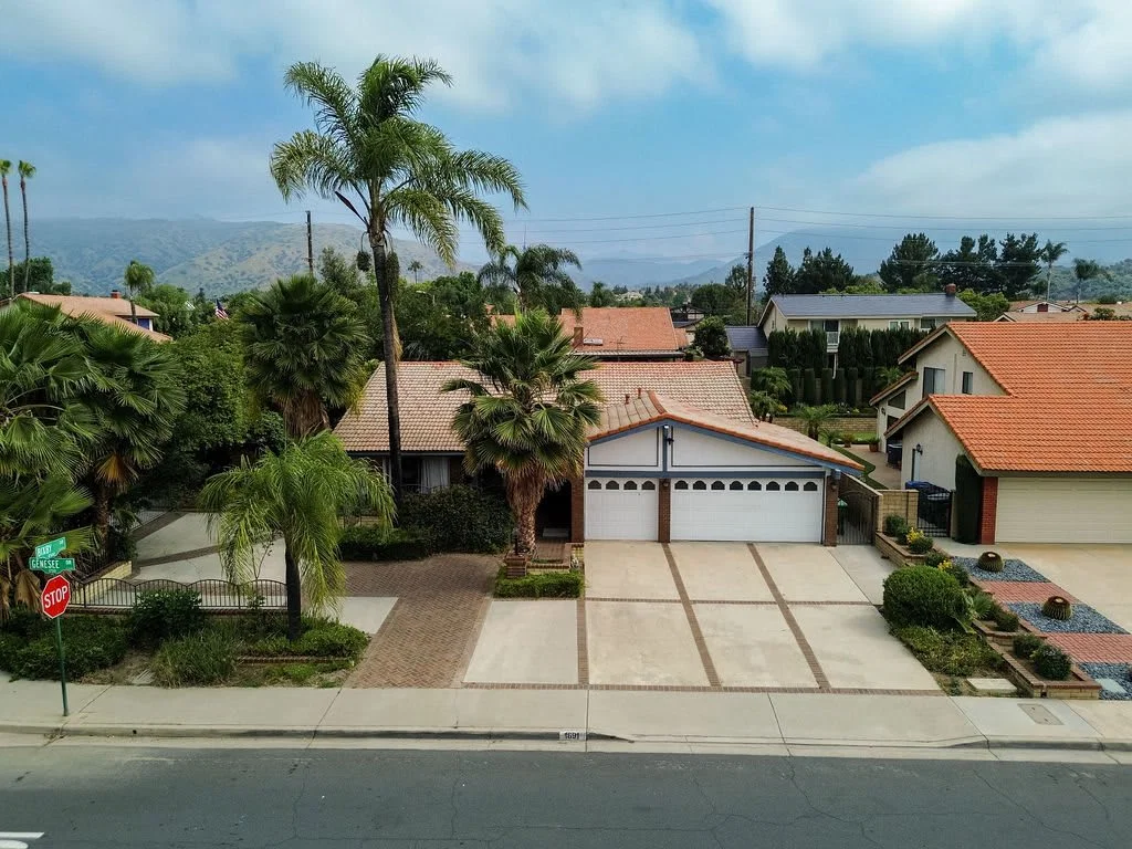 Genesis Manor IV