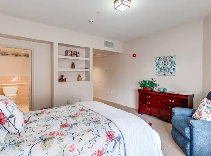 HAWTHORN COURT AT AHWATUKEE