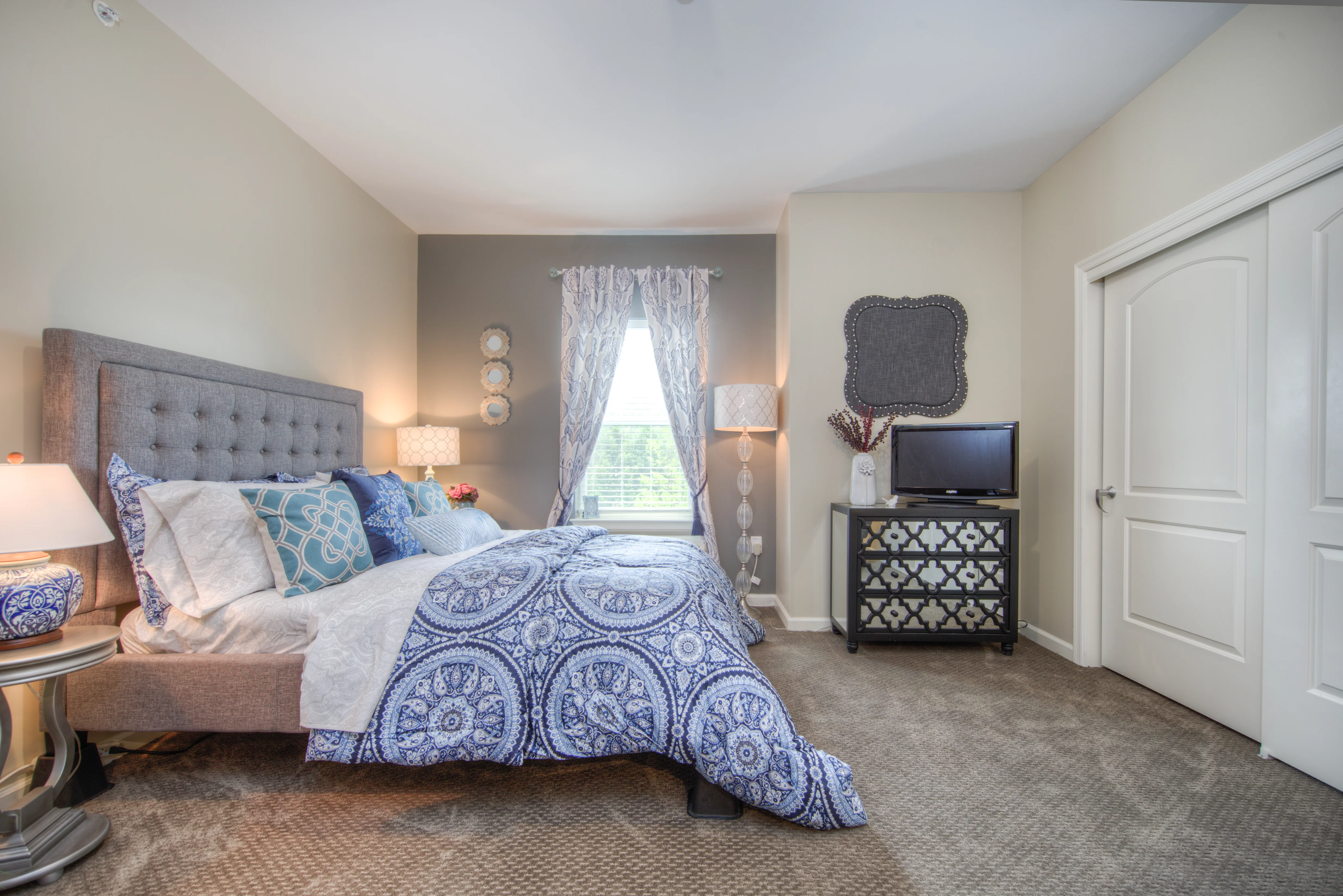 HEATHER GLEN SENIOR LIVING