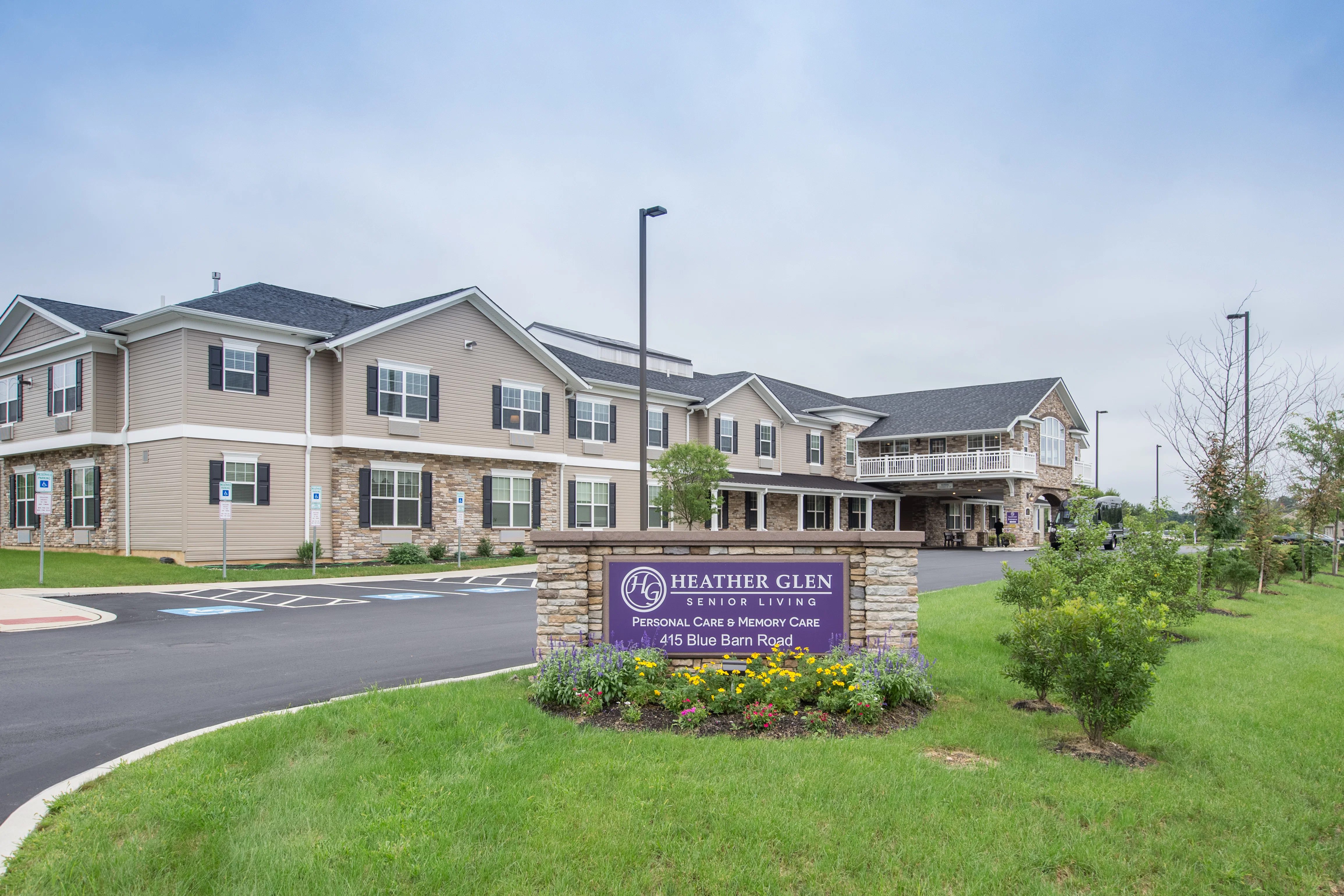 HEATHER GLEN SENIOR LIVING