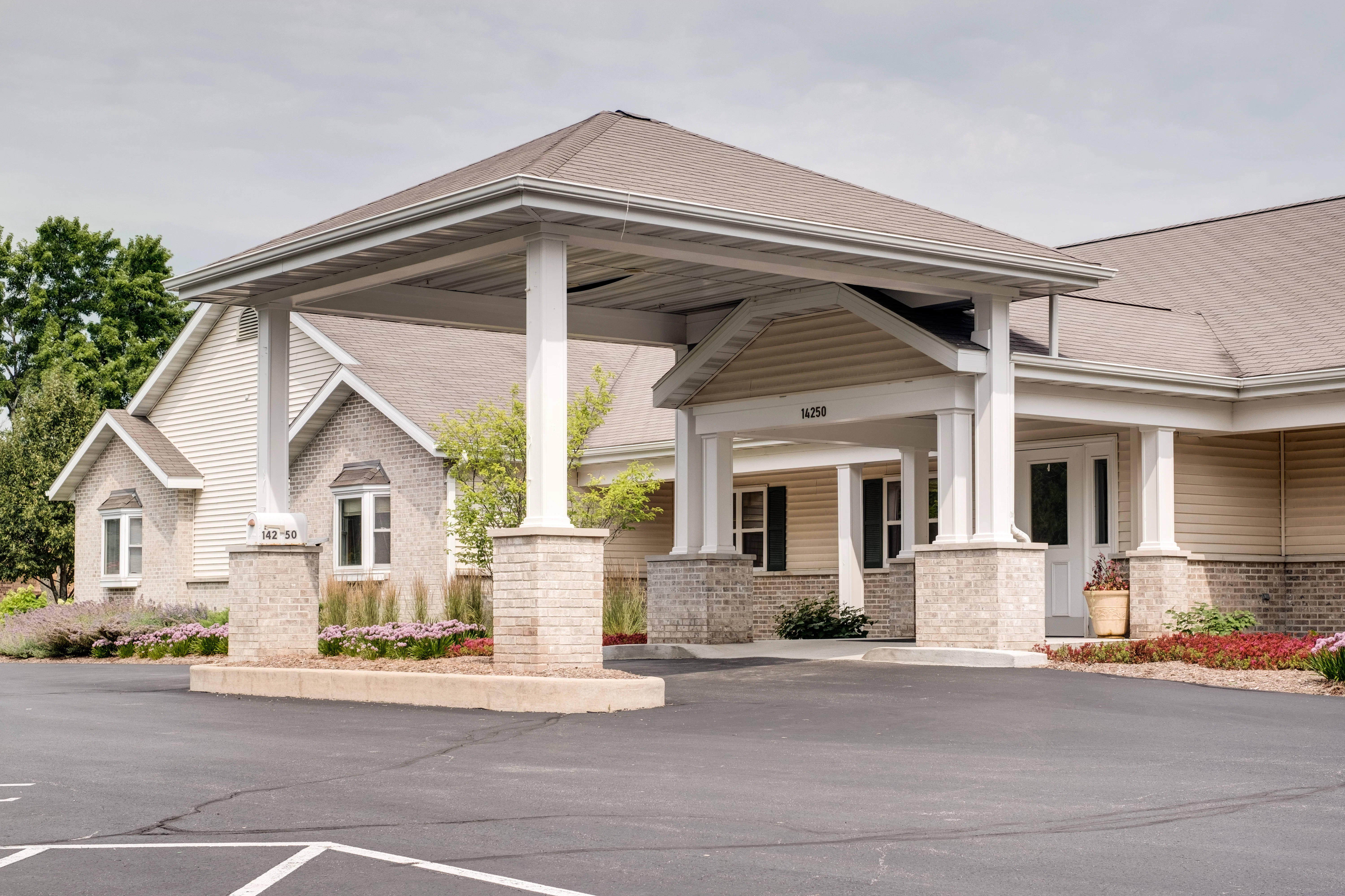 HERITAGE COURT MENOMONEE FALLS