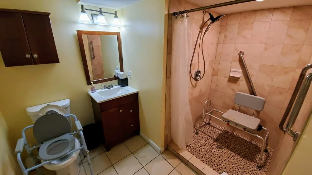 HOMECREST ASSISTED LIVING