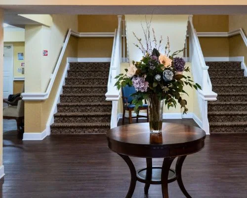 HUNT TRACE SENIOR LIVING