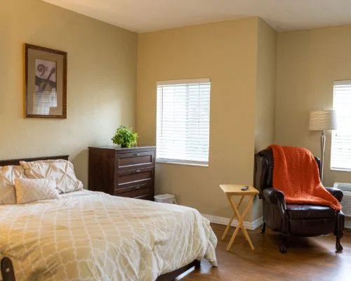 HUNT TRACE SENIOR LIVING
