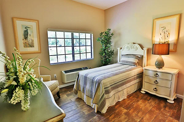 INSPIRED LIVING AT HIDDEN LAKES