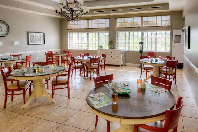 INSPIRED LIVING AT HIDDEN LAKES