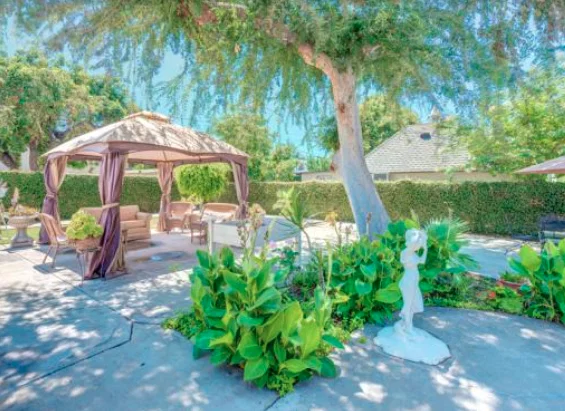 KAEGO'S RICHMAN GARDENS