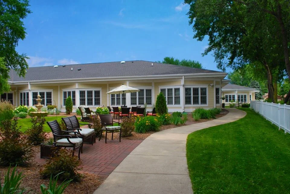 LAKESHORE MANOR