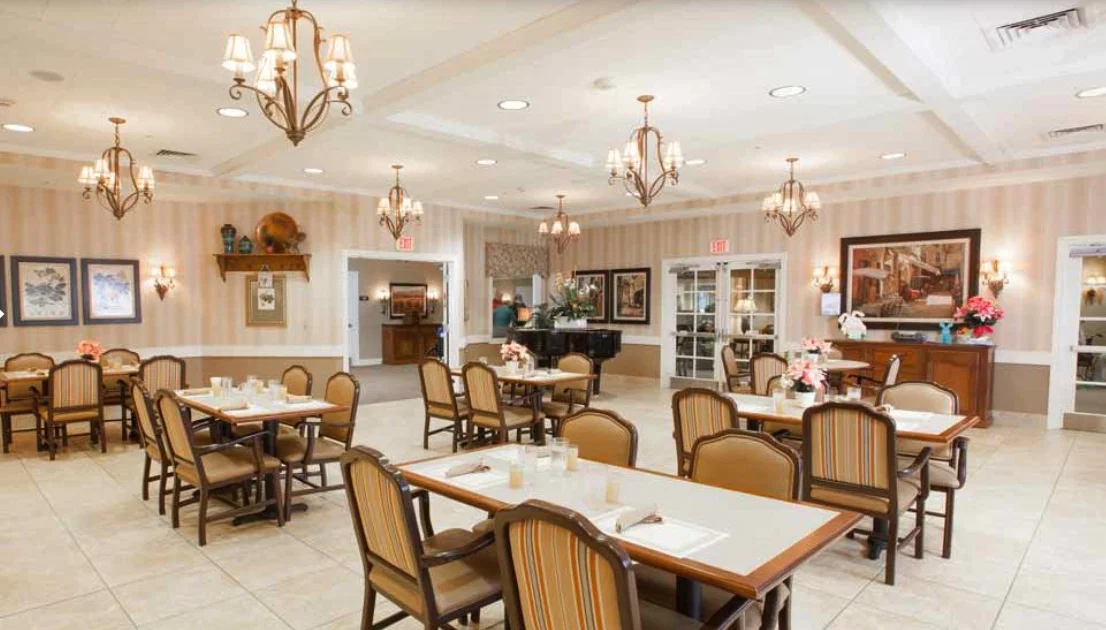 MAPLE GLEN MEMORY CARE
