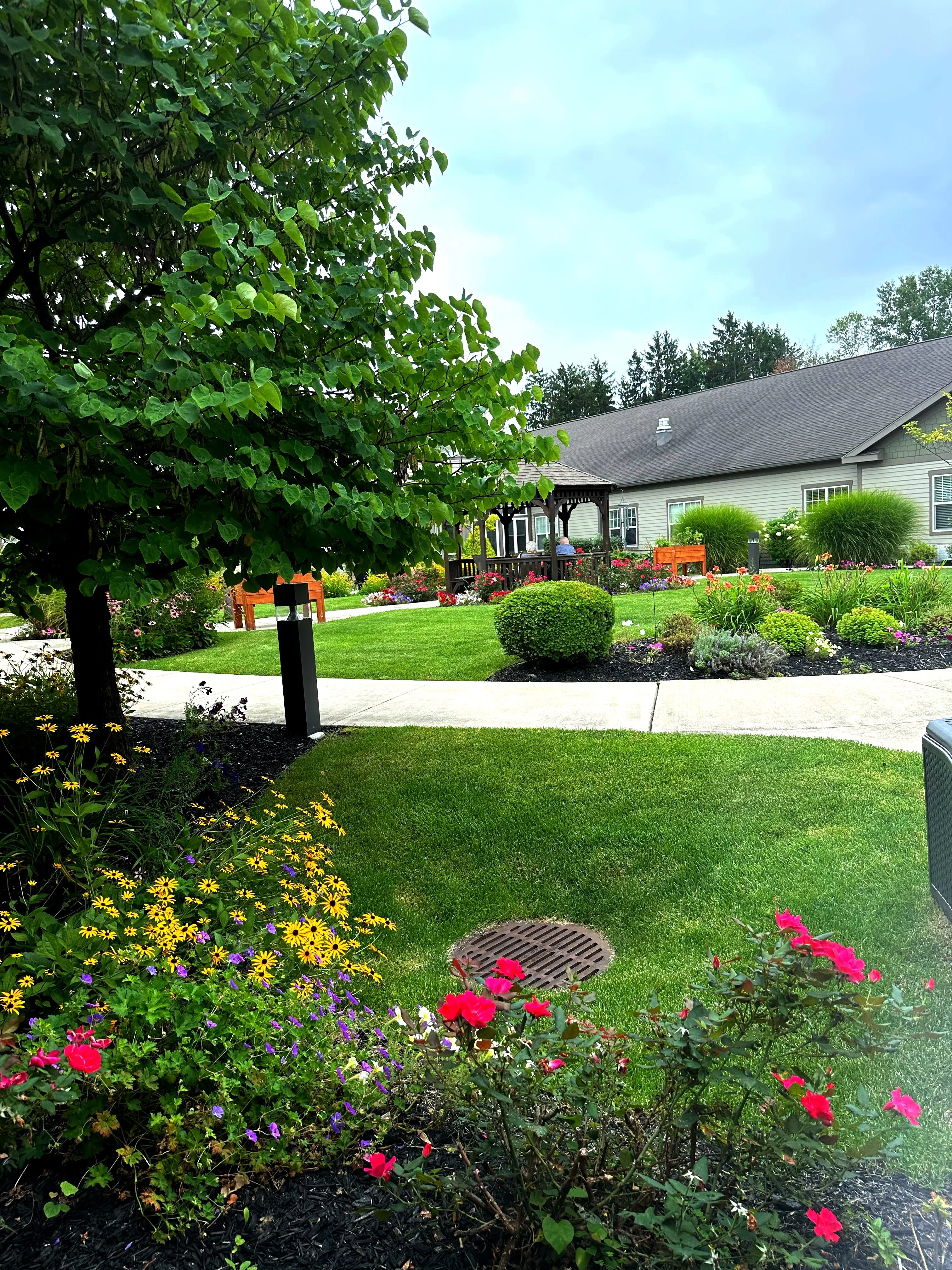 North Woods Village at Edison Lakes