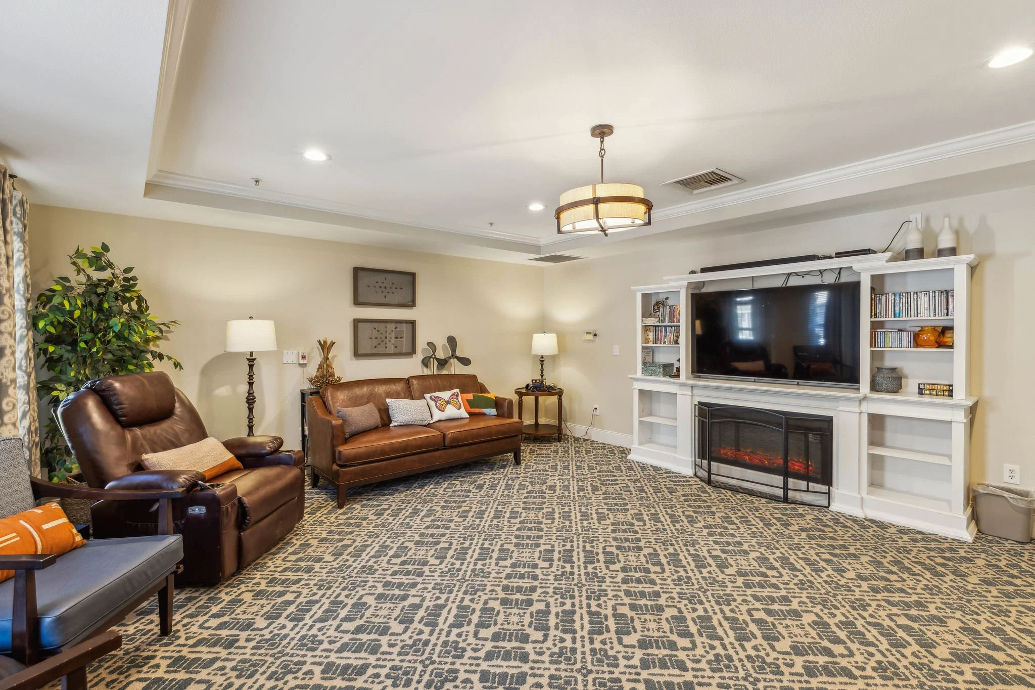 ORCHARD POINTE