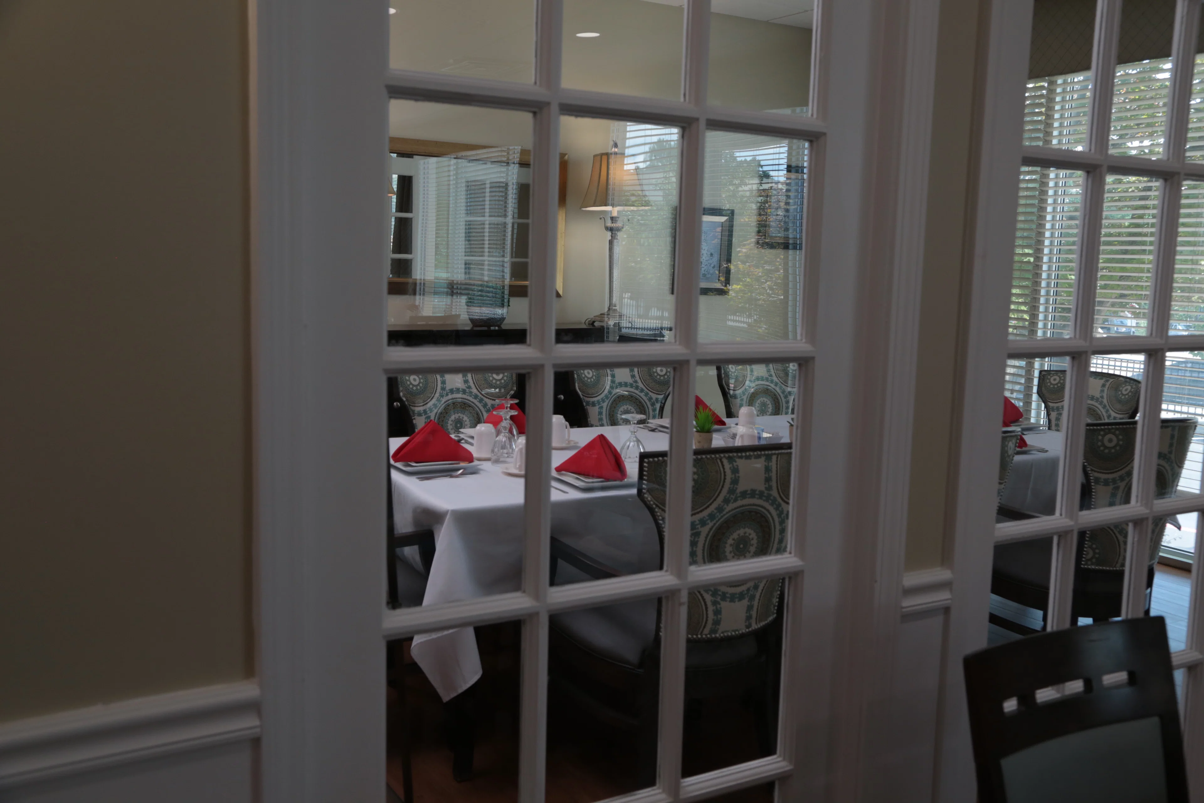 ST. LOUIS HILLS ASSISTED LIVING AND MEMORY CARE
