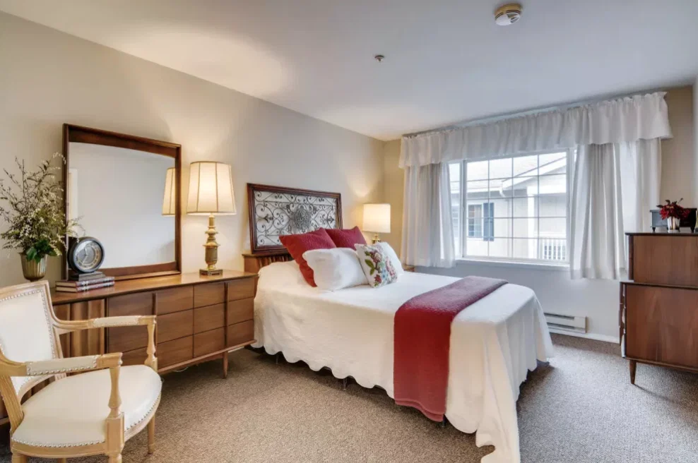 STERLING COMMONS MEMORY CARE COMMUNITY