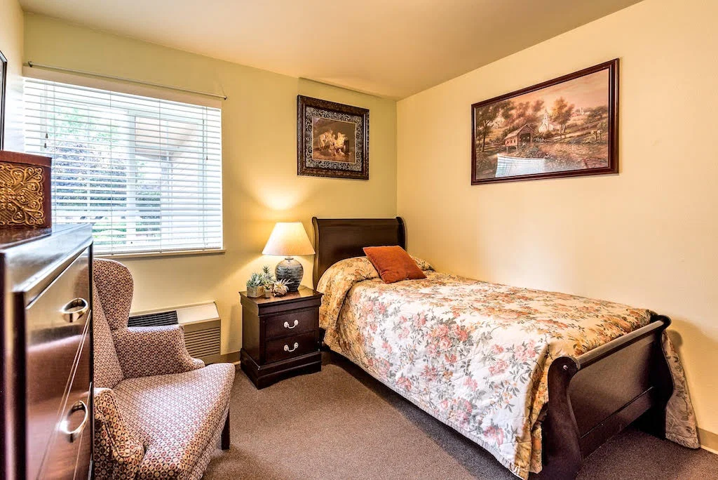 THE COTTAGES SENIOR LIVING