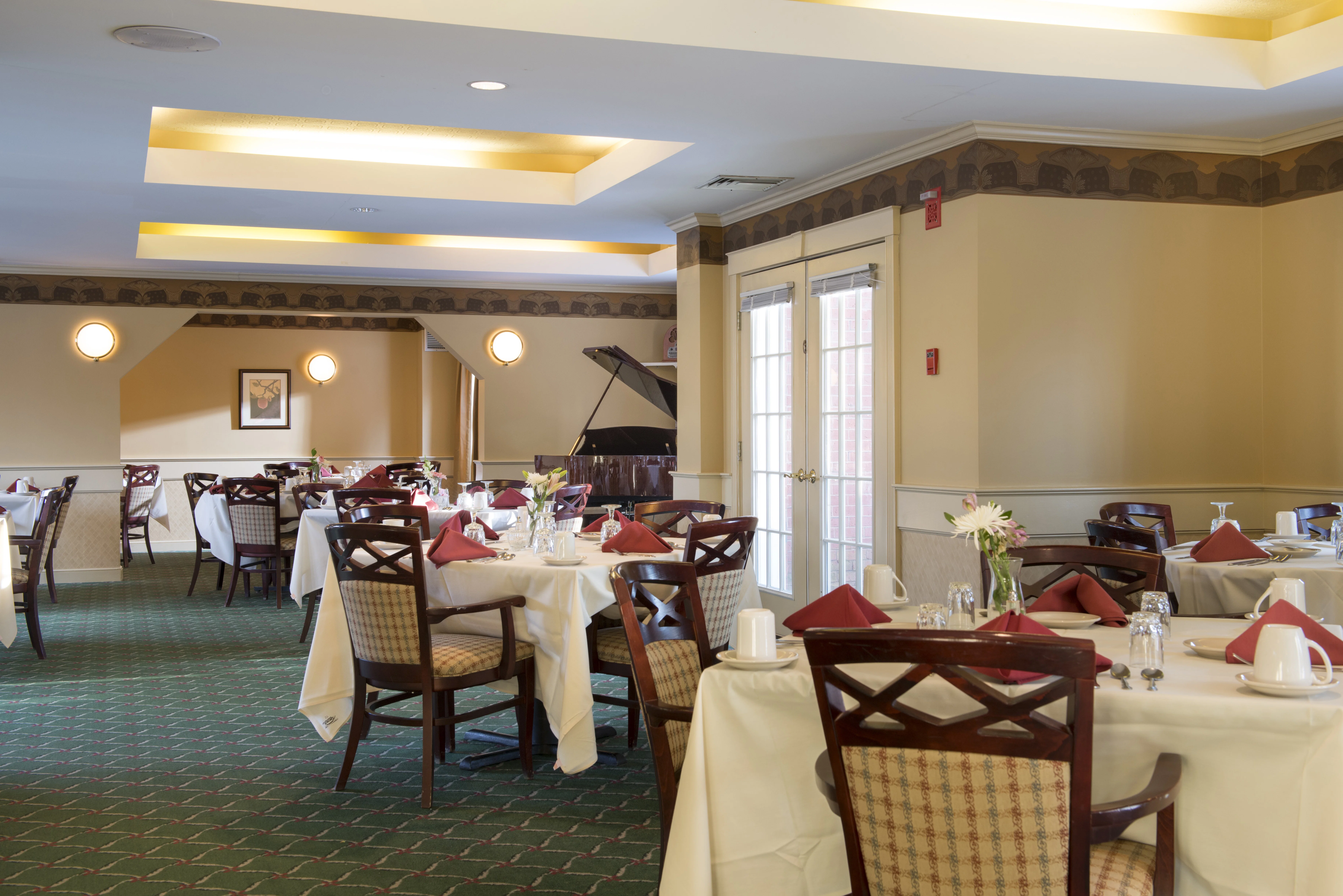 THE COURVILLE AT NASHUA - AYNSLEY