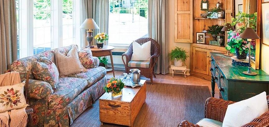 THE HAMPTON & THE ASHLEY INN