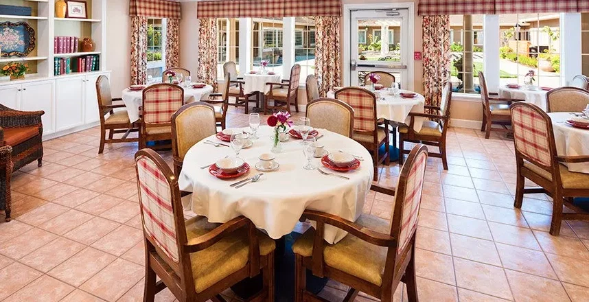 THE HAMPTON & THE ASHLEY INN