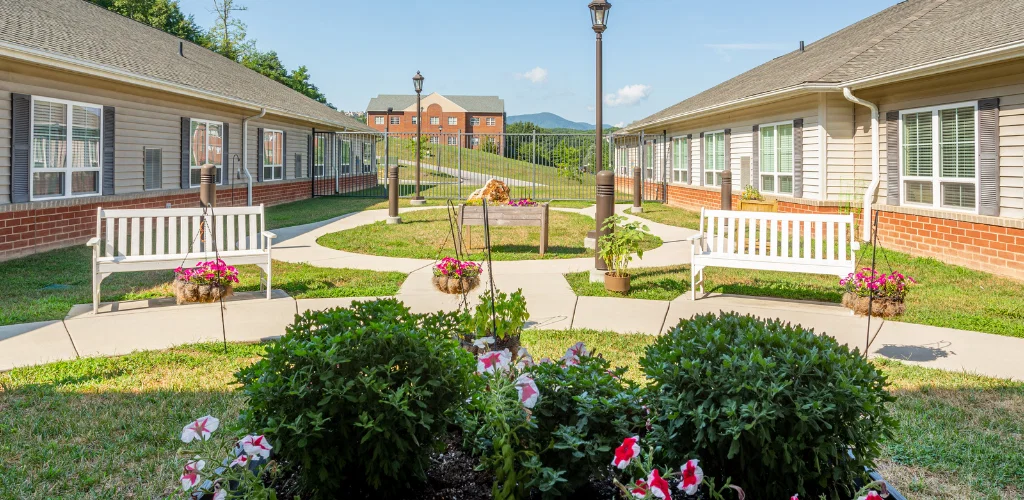 THE HARMONY COLLECTION AT ROANOKE – MEMORY CARE