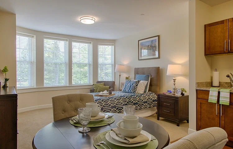 THE RESIDENCE AT SALEM WOODS