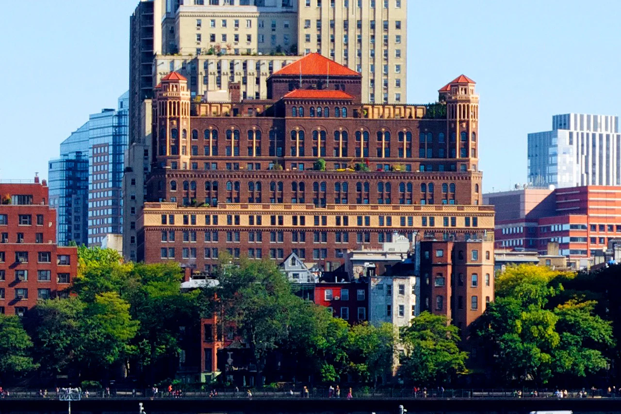 The Watermark at Brooklyn Heights