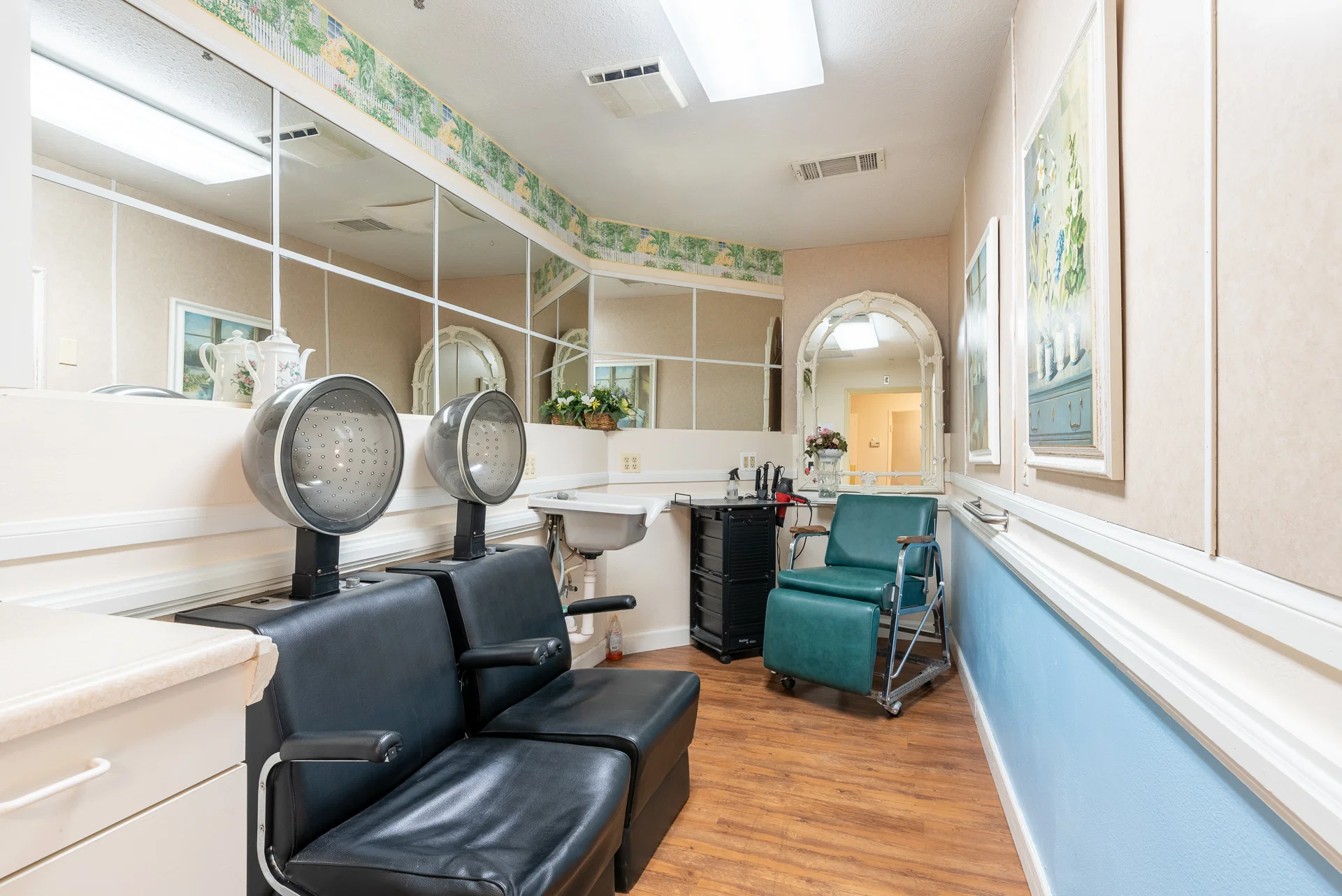 VALLEY CREST MEMORY CARE