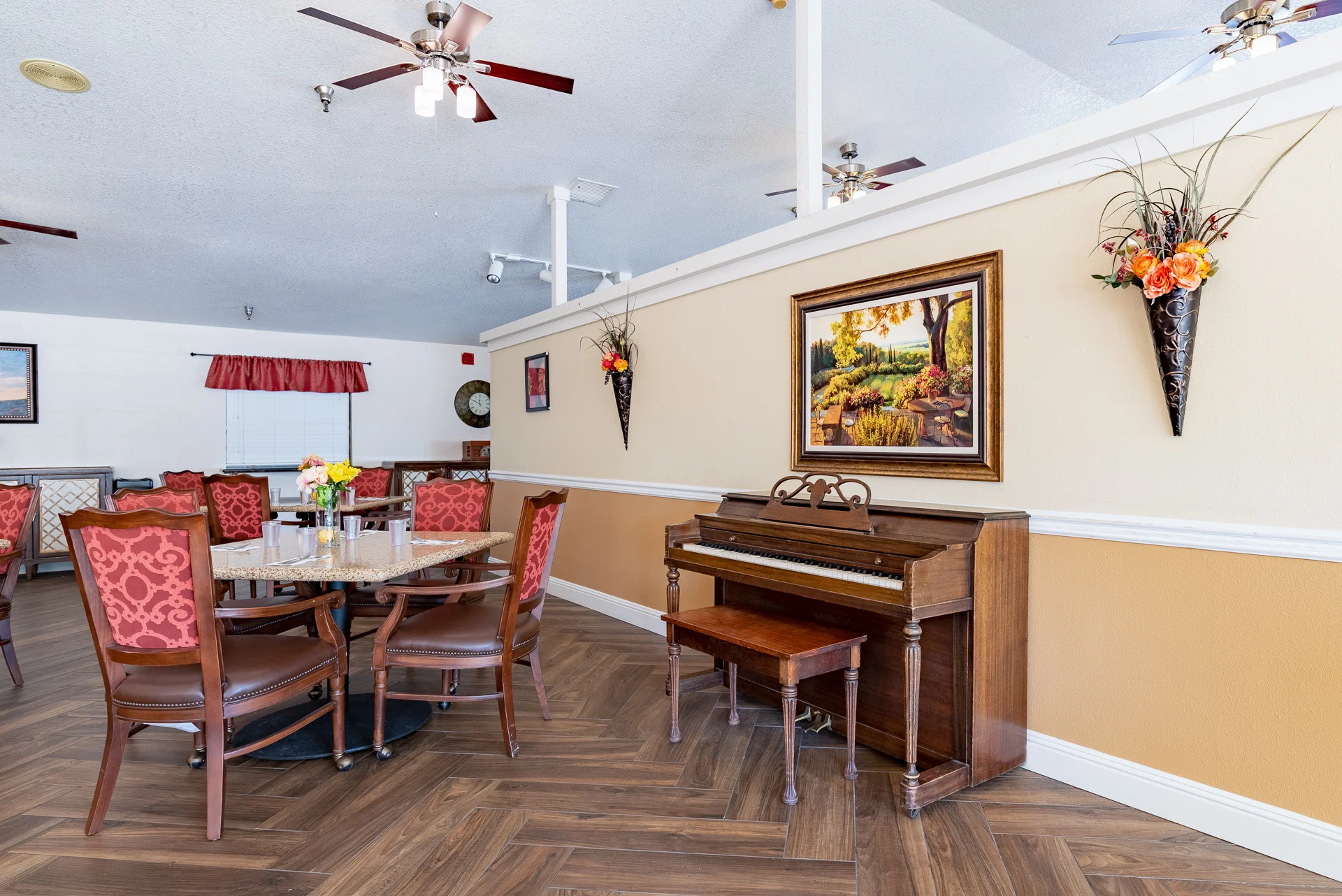 VALLEY CREST MEMORY CARE