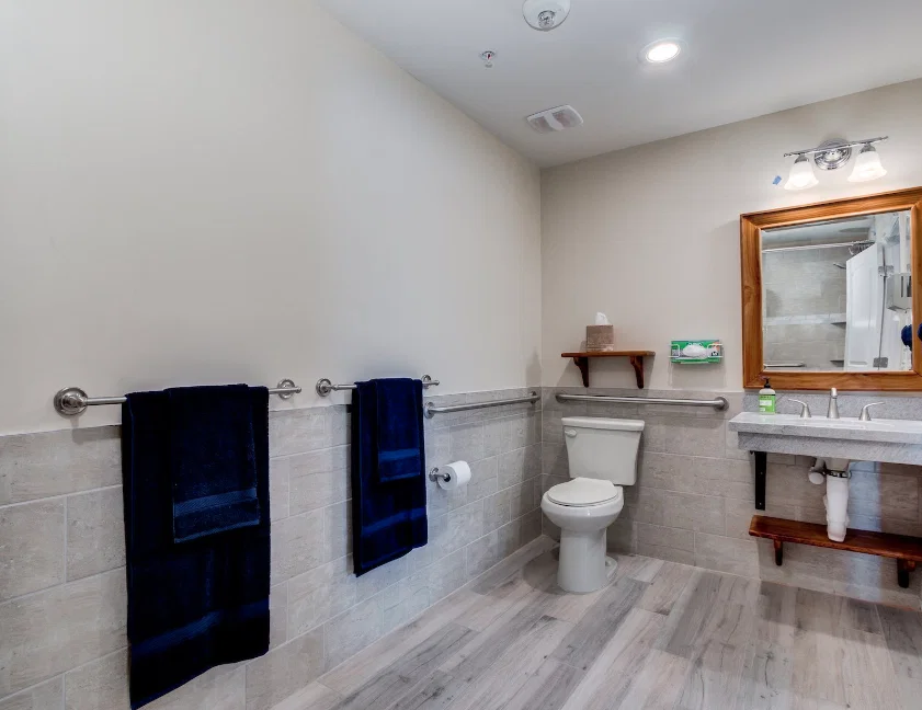 VISTA LIVING SENIOR CARE CAMELBACK