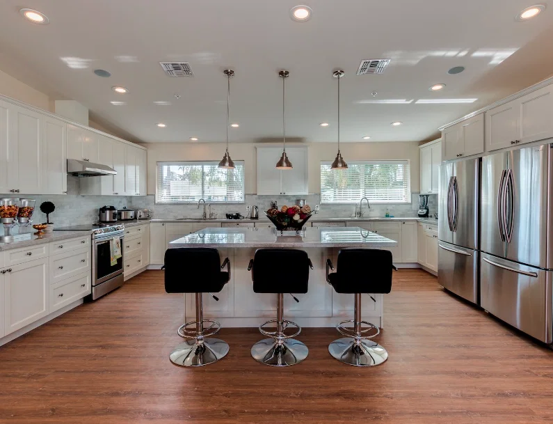 VISTA LIVING SENIOR CARE CAMELBACK