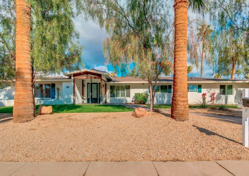 VISTA LIVING SENIOR CARE CAMELBACK