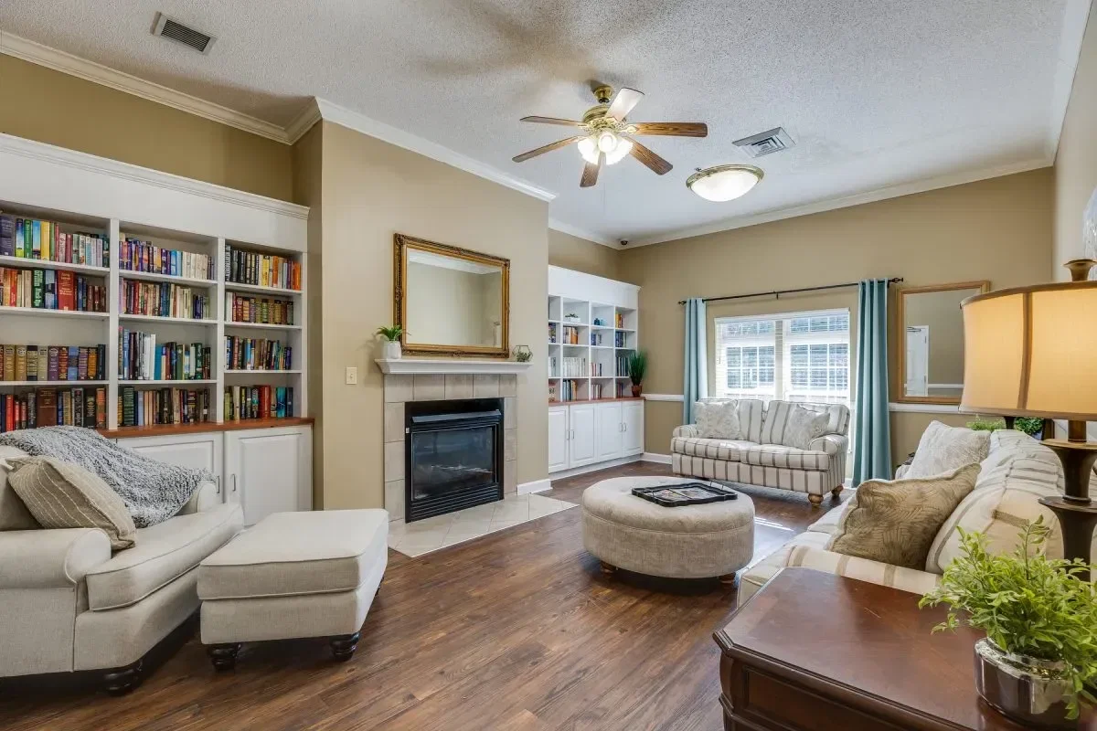 WALNUT RIDGE ASSISTED LIVING