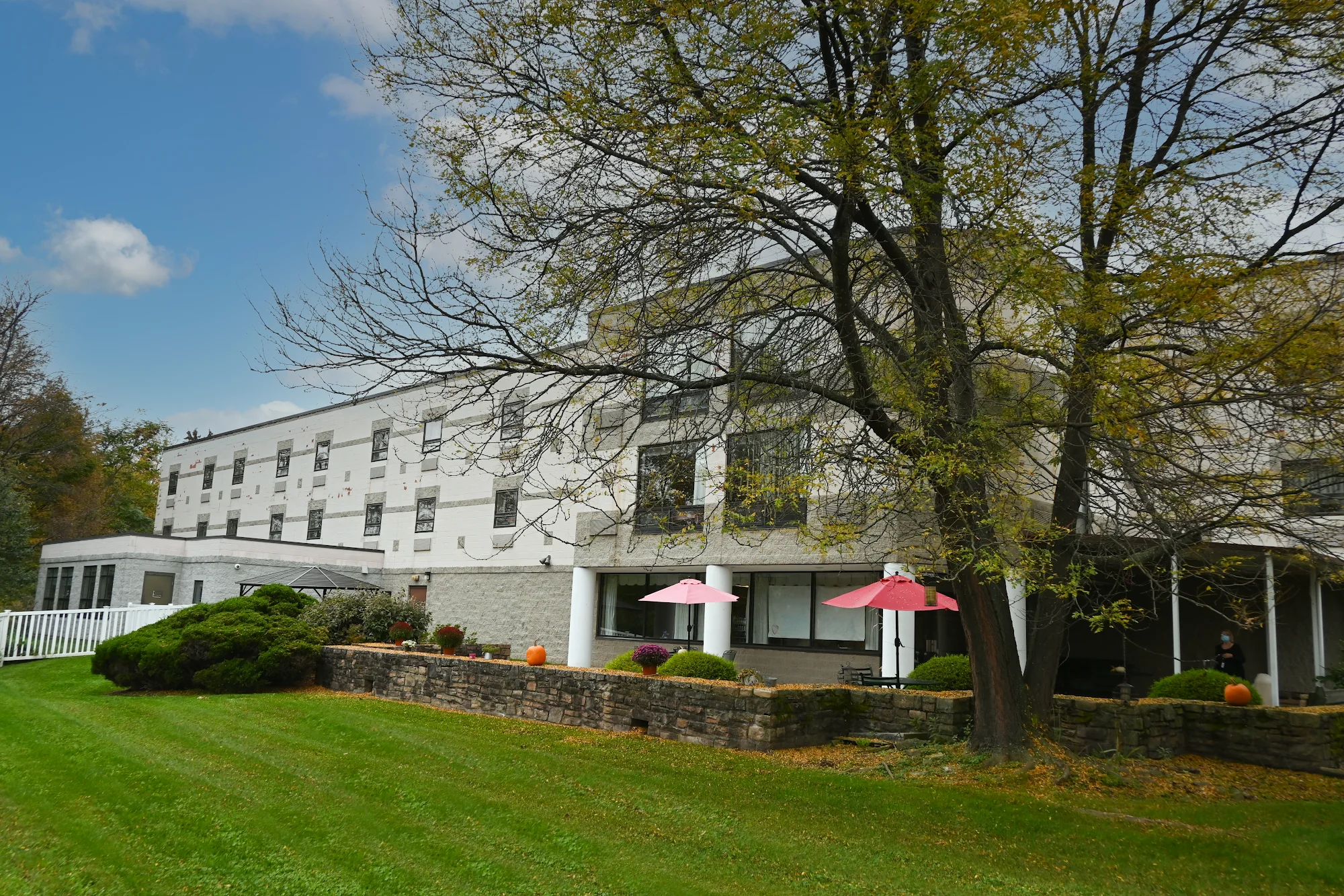 ABINGTON MANOR