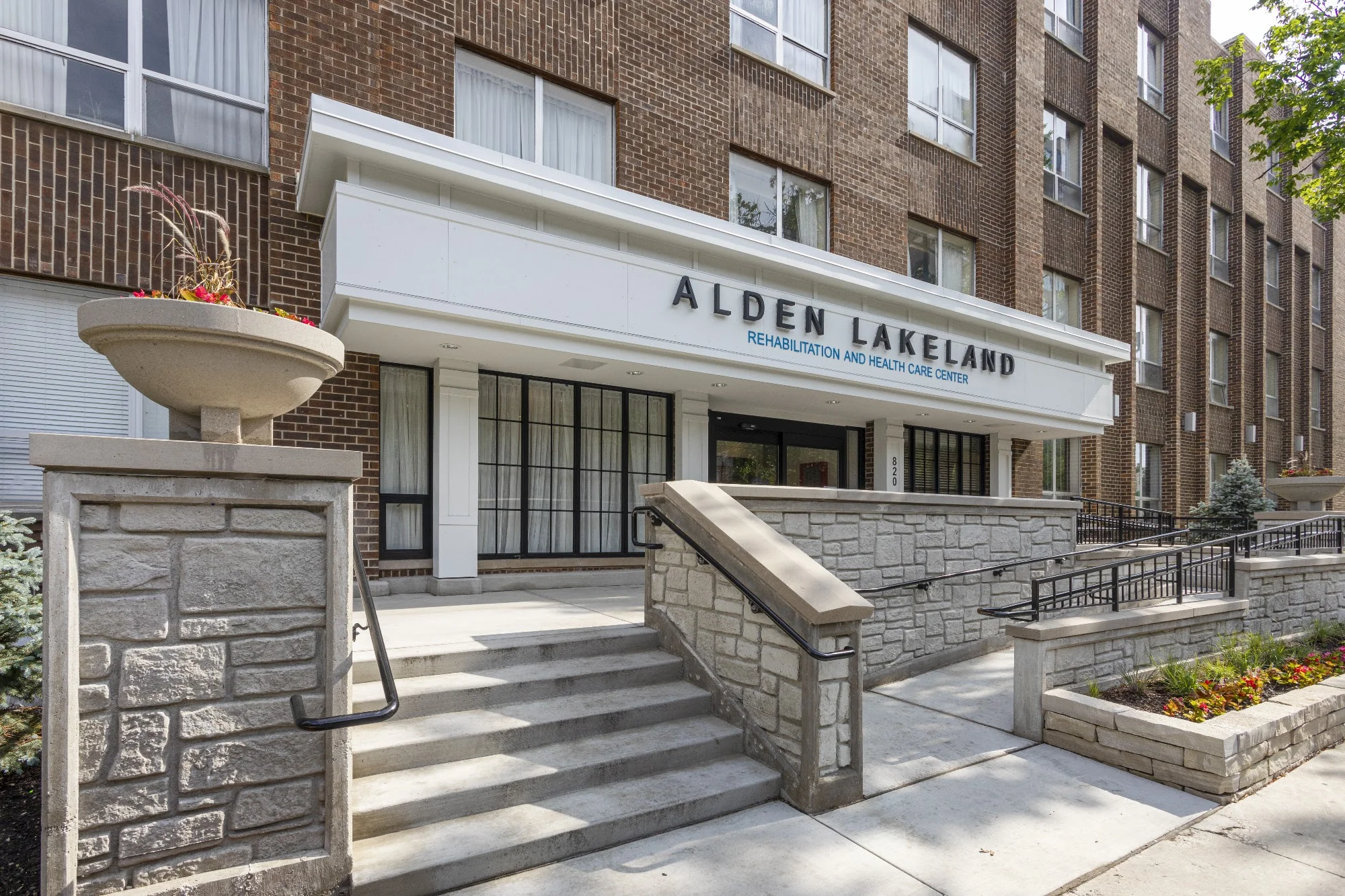 ALDEN LAKELAND REHAB & HCC