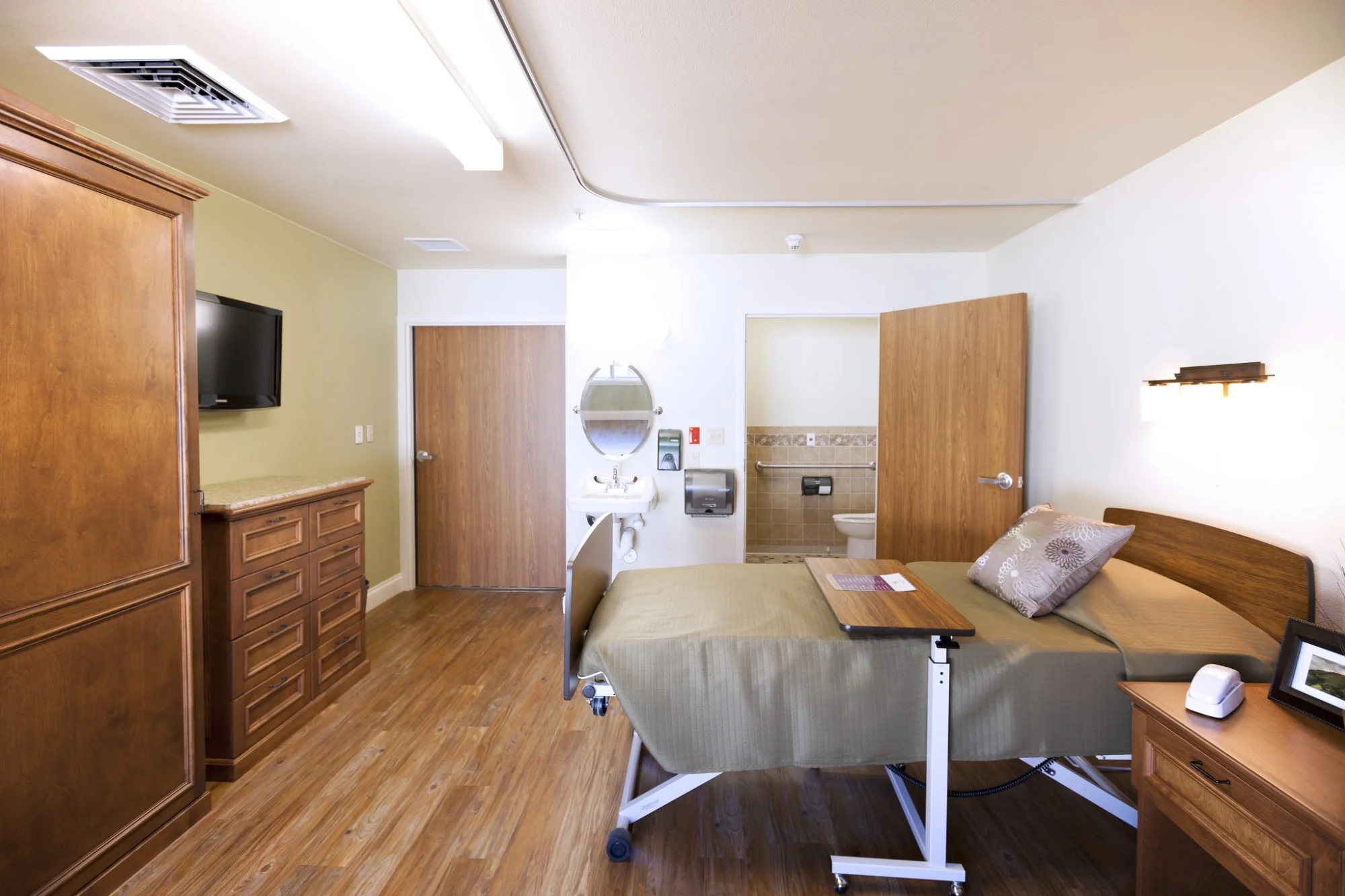 ARLINGTON GARDENS CARE CENTER