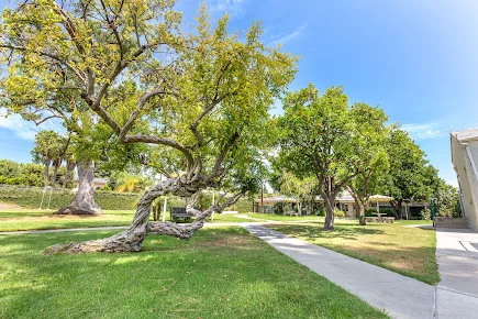 ARTESIA PALMS CARE CENTER