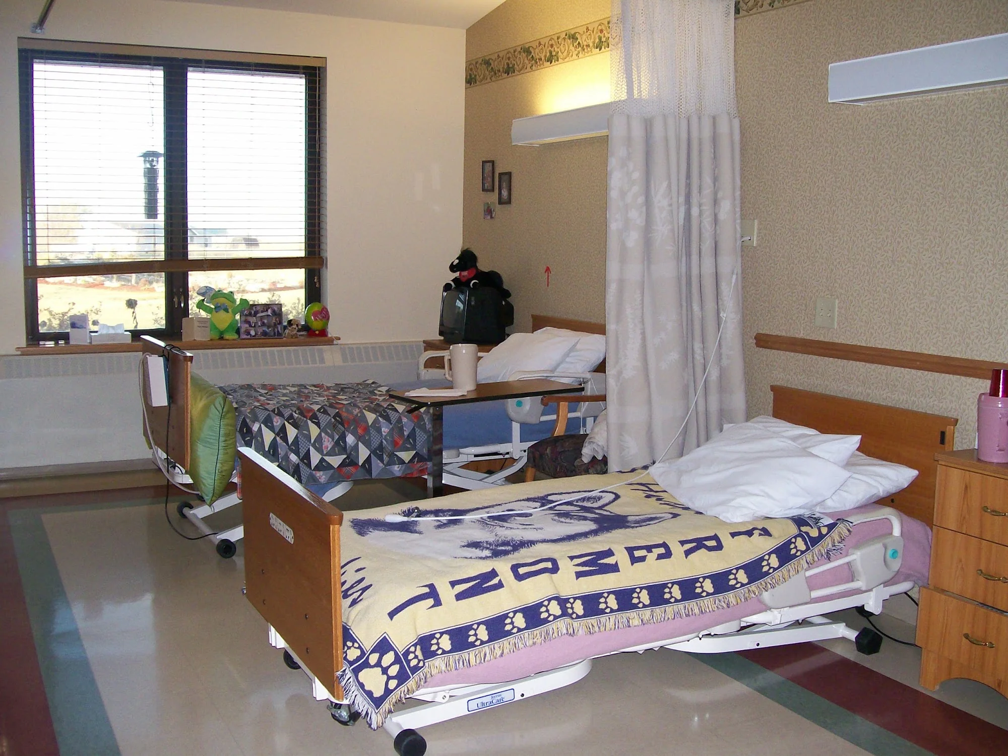 ASHTON MEMORIAL LIVING CENTER