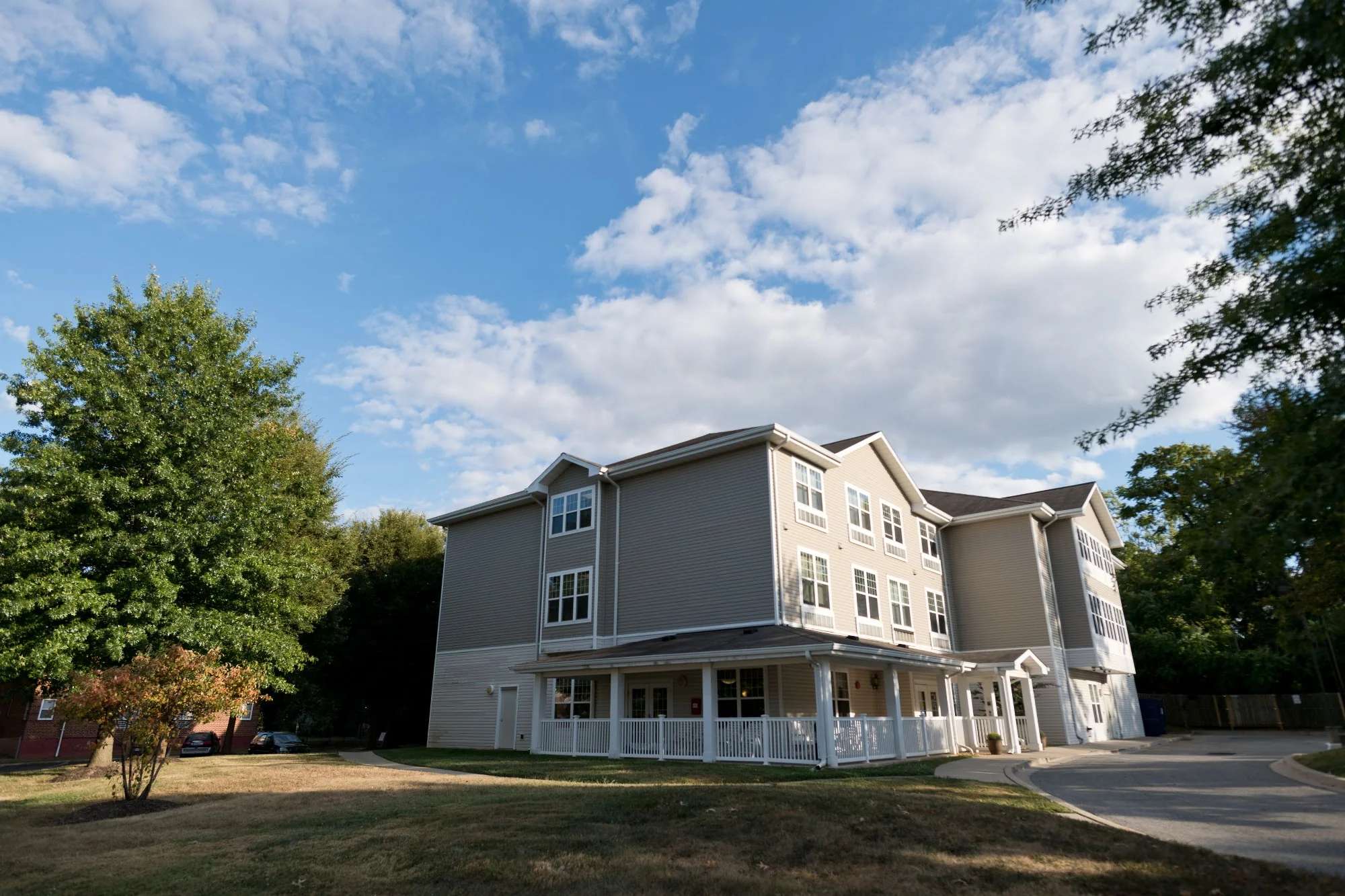AUTUMN LAKE HEALTHCARE AT ARLINGTON WEST