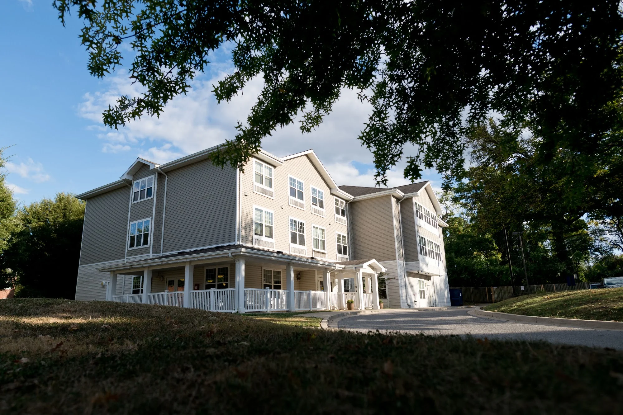 AUTUMN LAKE HEALTHCARE AT ARLINGTON WEST