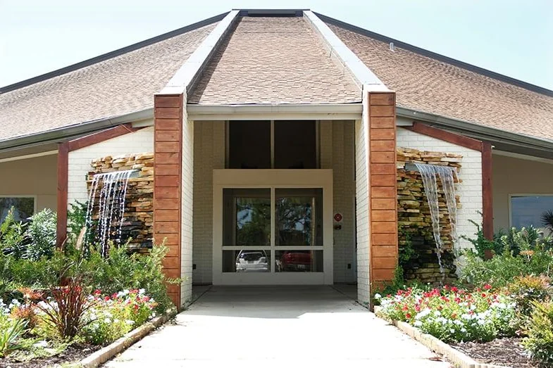 BAY BREEZE SENIOR LIVING AND REHABILITATION CENTER