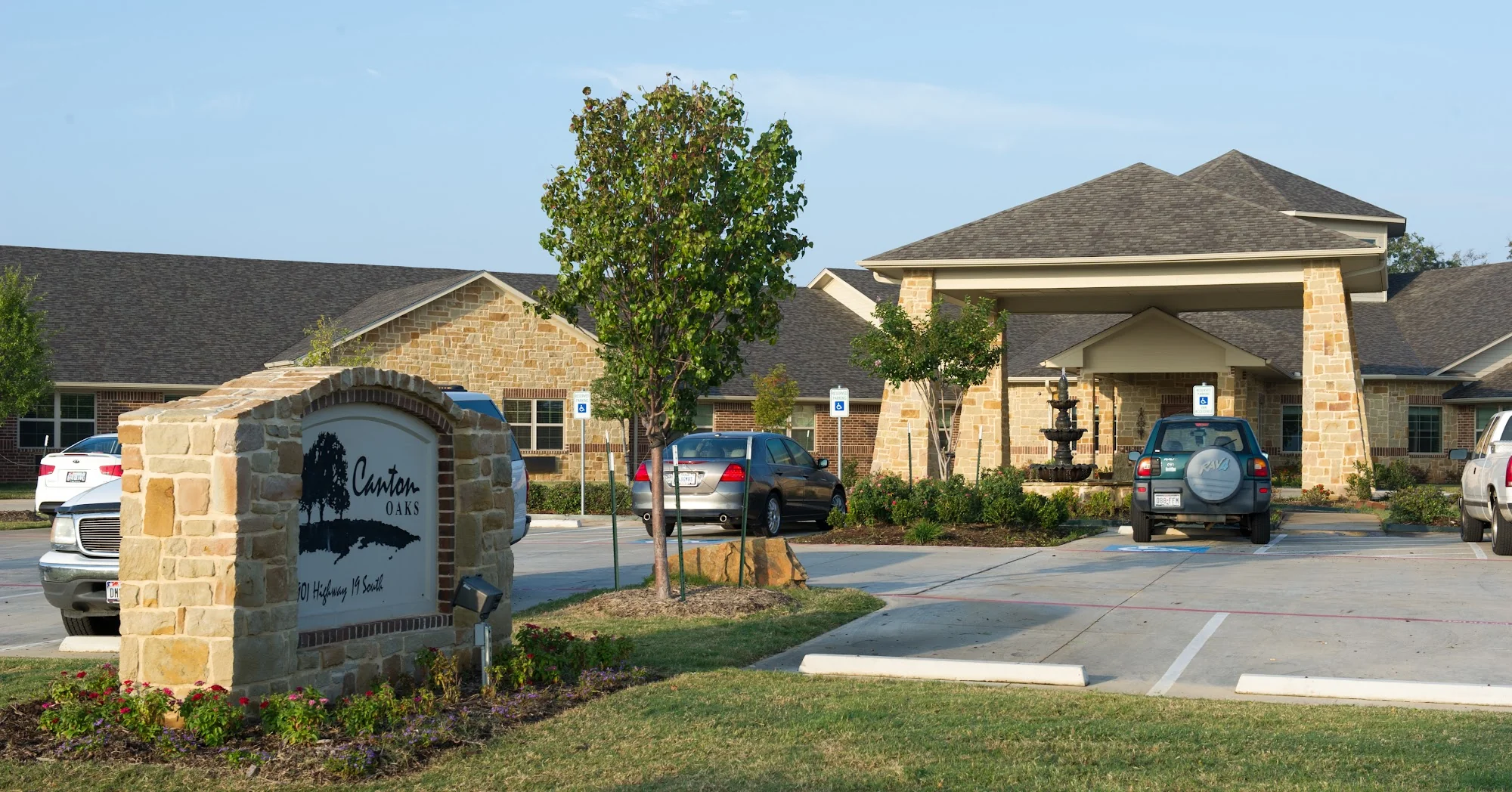 CANTON OAKS