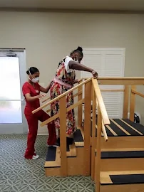 CAPITAL OAKS NURSING & REHABILITATION CENTER LLC