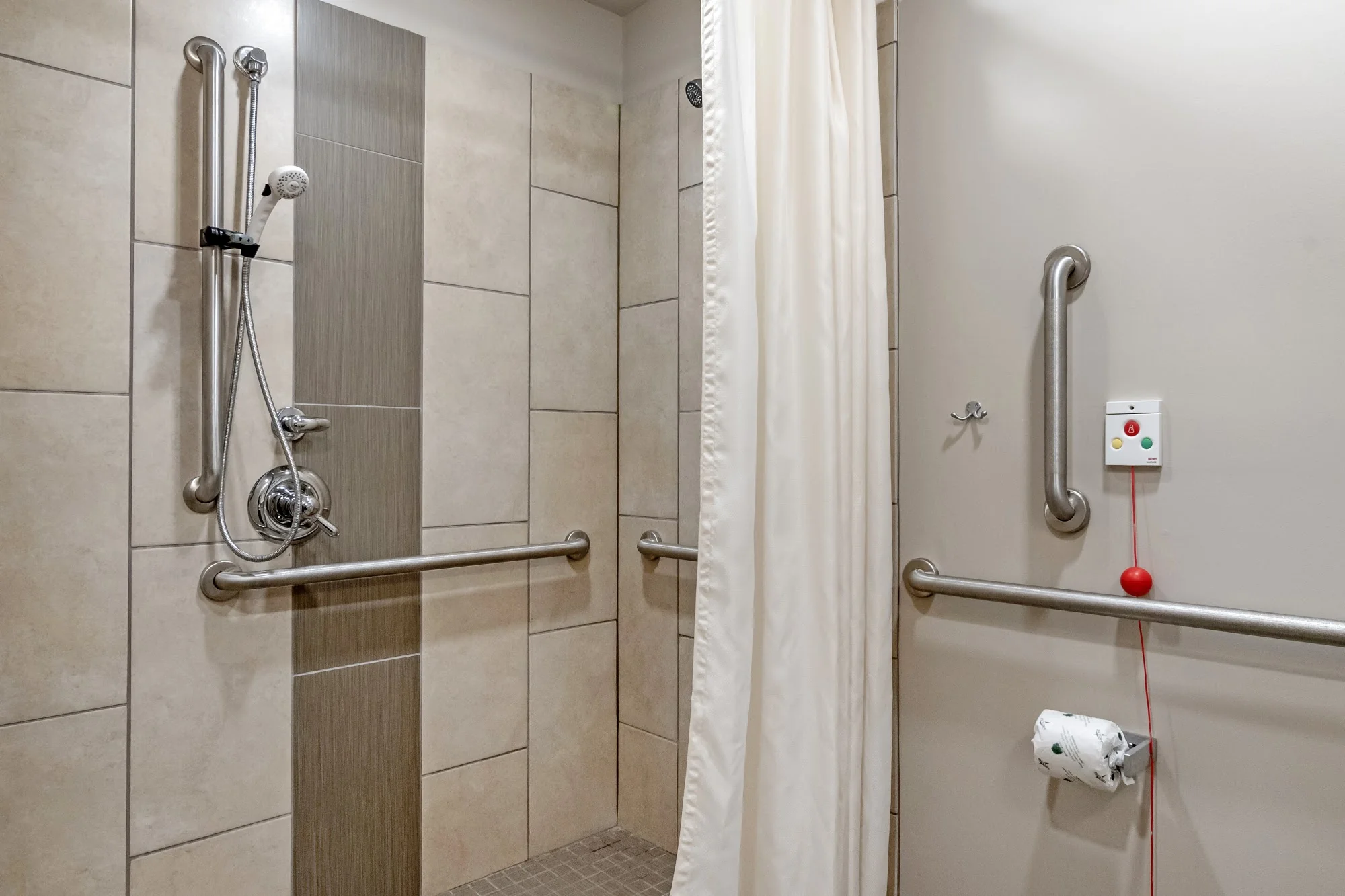 CARNEGIE VILLAGE REHABILITATION & HEALTH CARE CENTER LLC