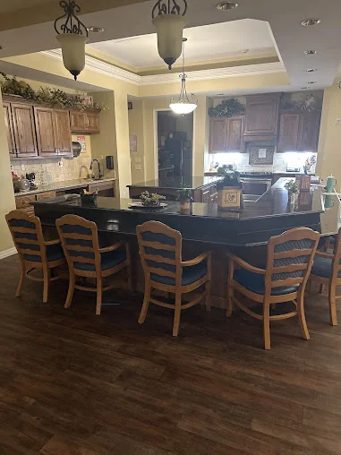 CARRIAGE HOUSE MANOR
